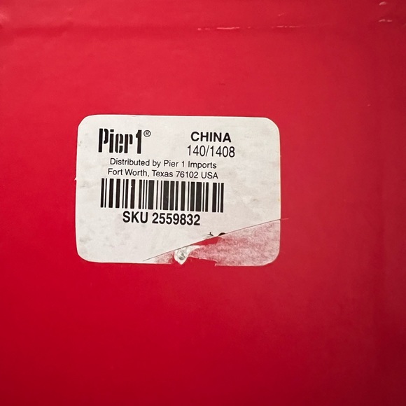 Pier 1 Santa Claus Ceramic Hinged Trinket Box with Christmas Present - Picture 13 of 15